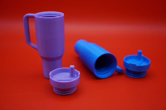 Mini Termo Tipo Stanley – Compacto y funcional